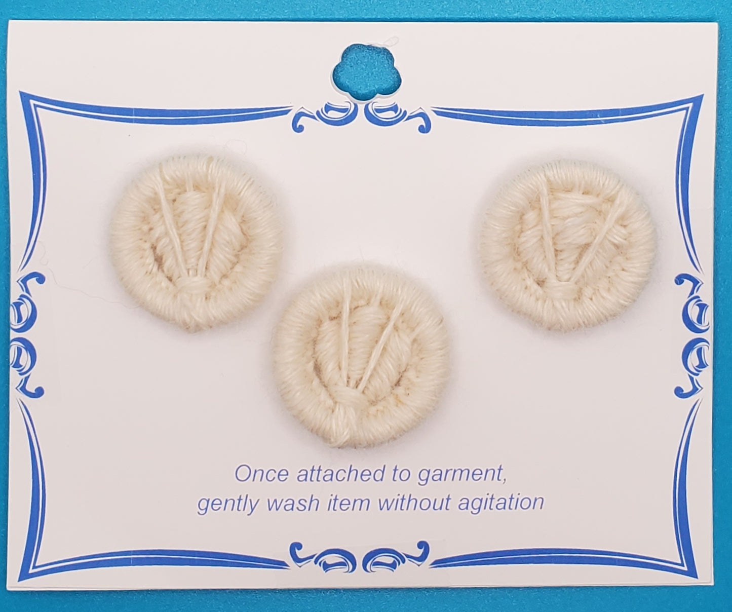 AB114 Alpaca Cream Wheat Button Set